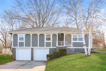 515 SE 19th St Oak Grove, MO 64075